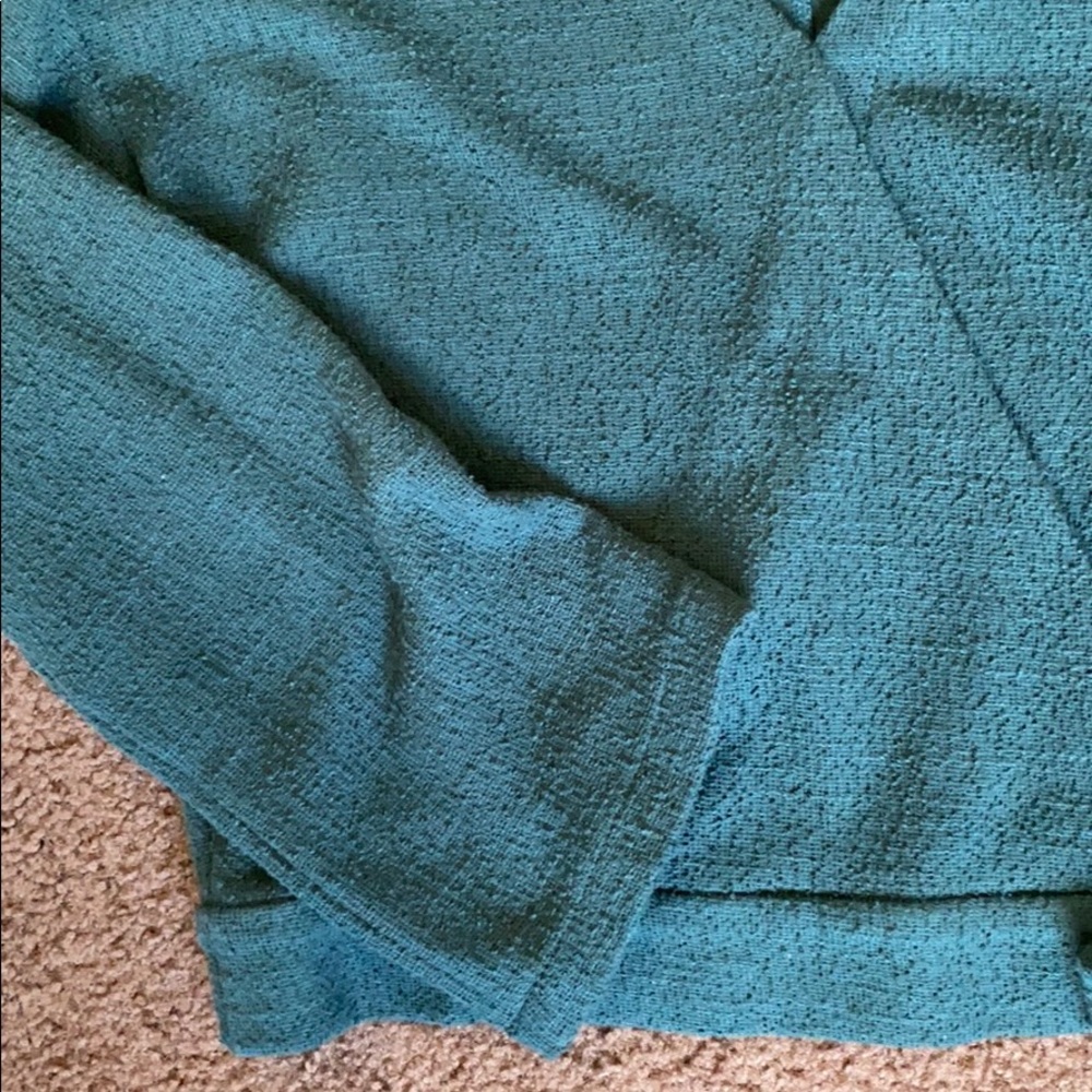Made well Texture and Thread Top - Picture 4 of 4